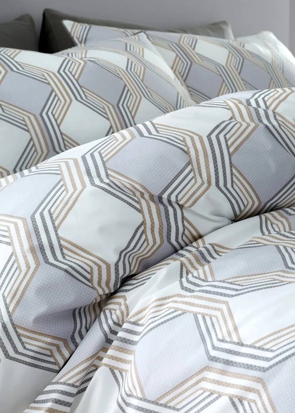 Bianca Fine Linens Atticus Geometric 200 Thread Count Cotton Reversible Duvet Cover Set