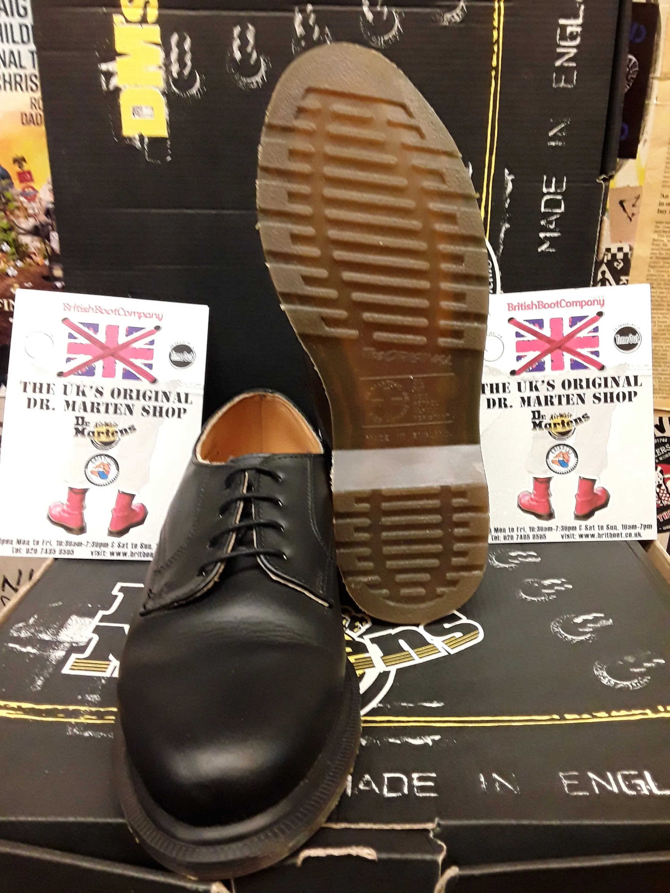 DR Martens Made in England 3514 BLACK plain shoe size 5