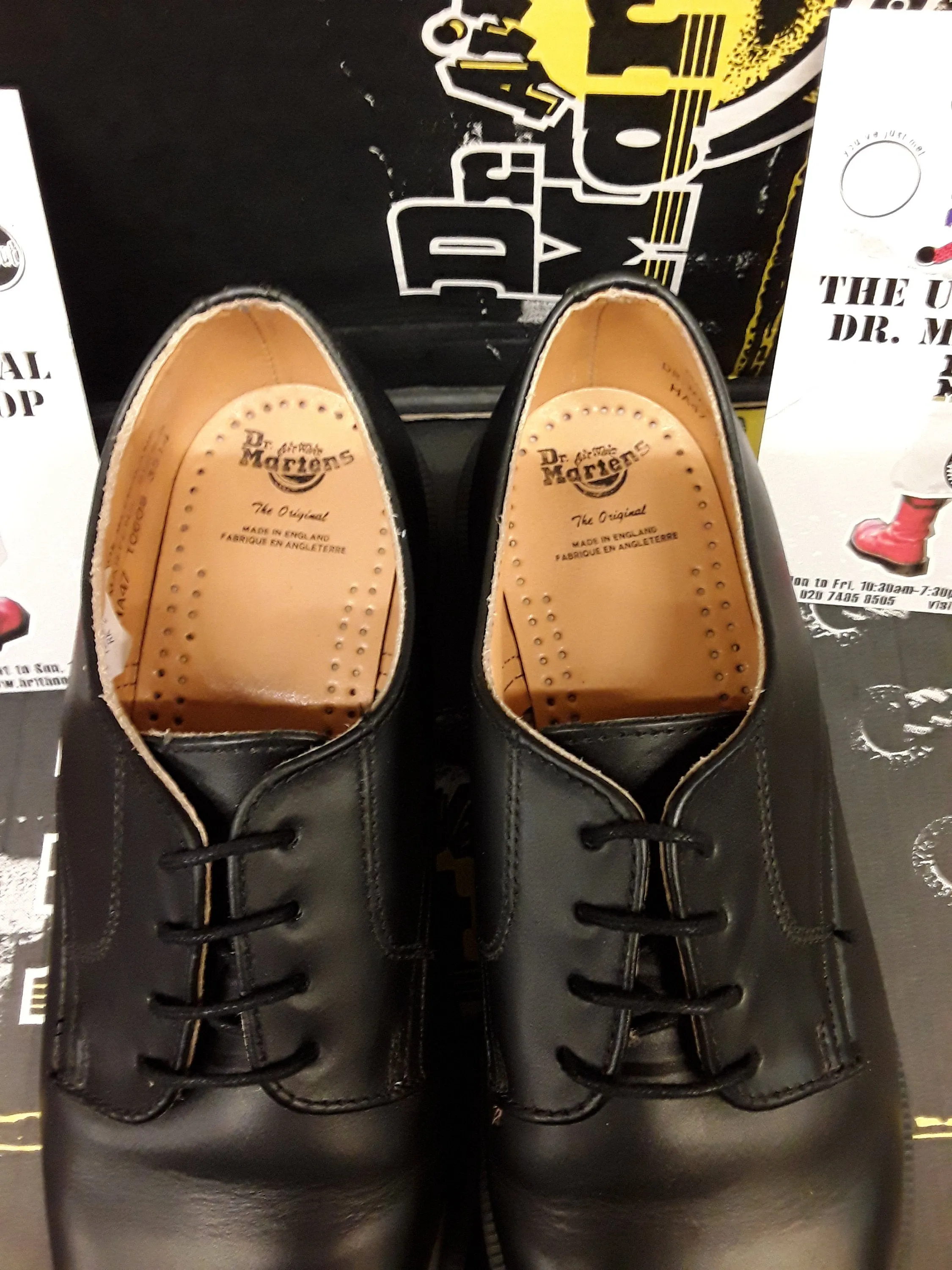 DR Martens Made in England 3514 BLACK plain shoe size 5