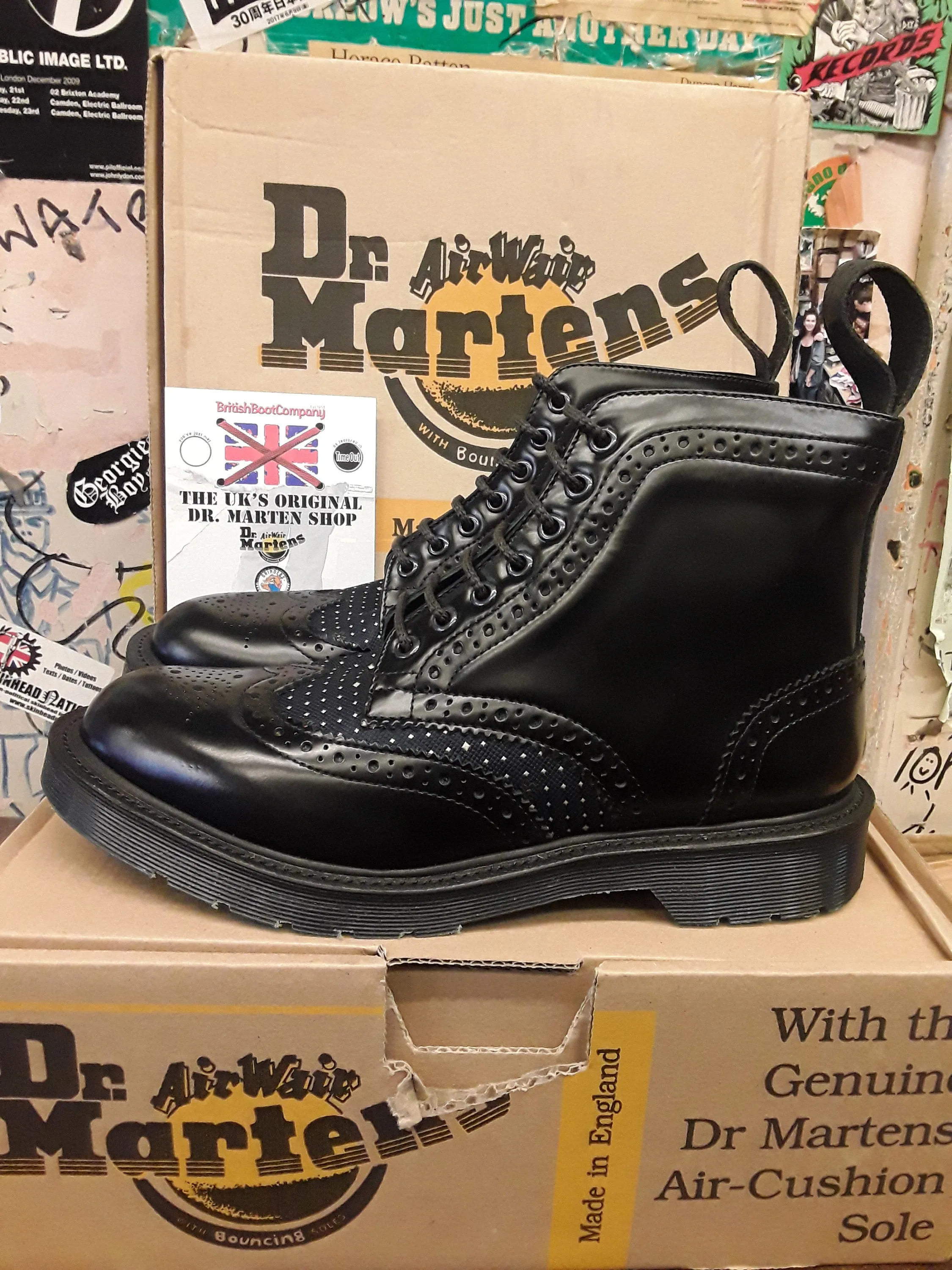 Dr Martens Made In England Anthony Black Calf and Navy Polka Dots Size 7