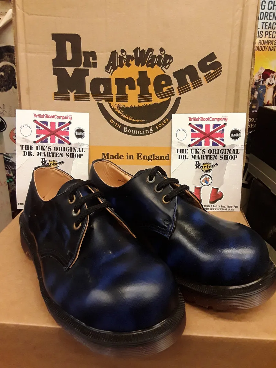 Dr Martens vintage Navy Rub off 3 hole steel toe size 4. Made in England