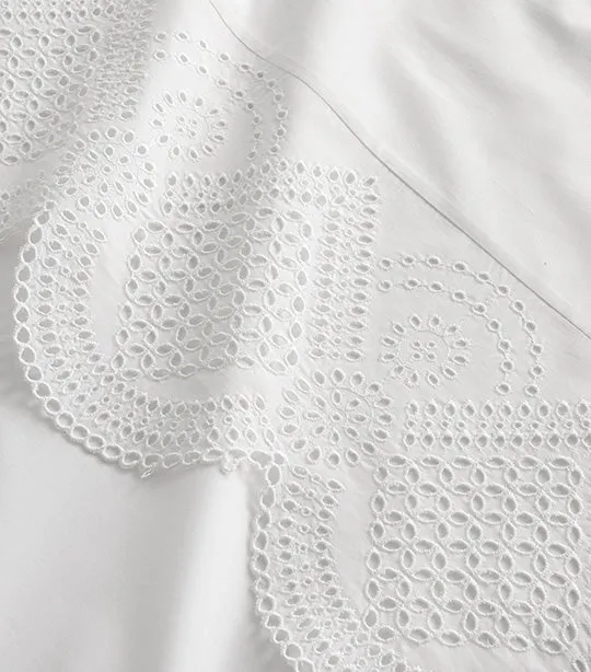 Eyelet Pillowcase Set