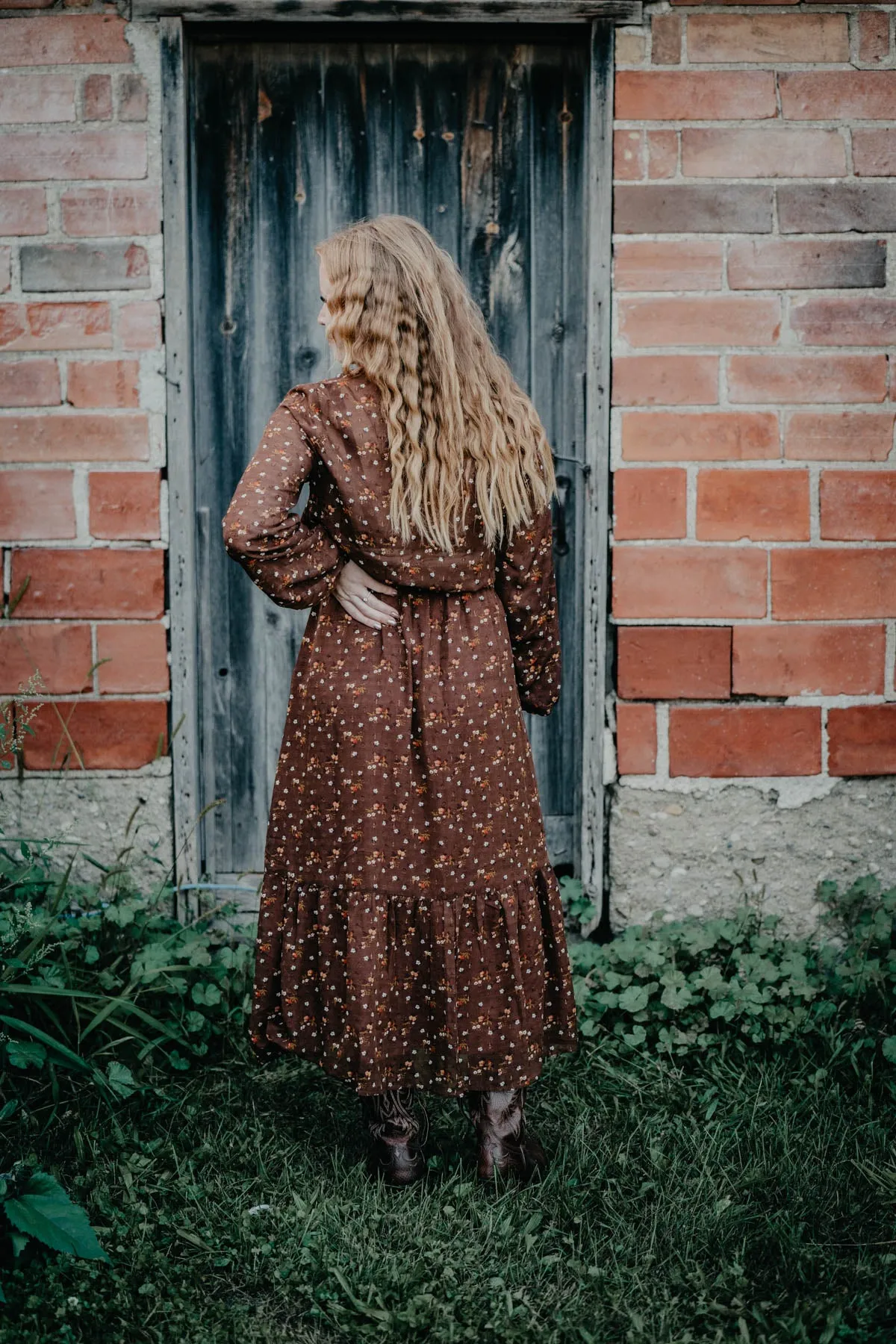 'Forsaken Flats' Floral Printed Mandarin Neck Midi Dress (M Only)