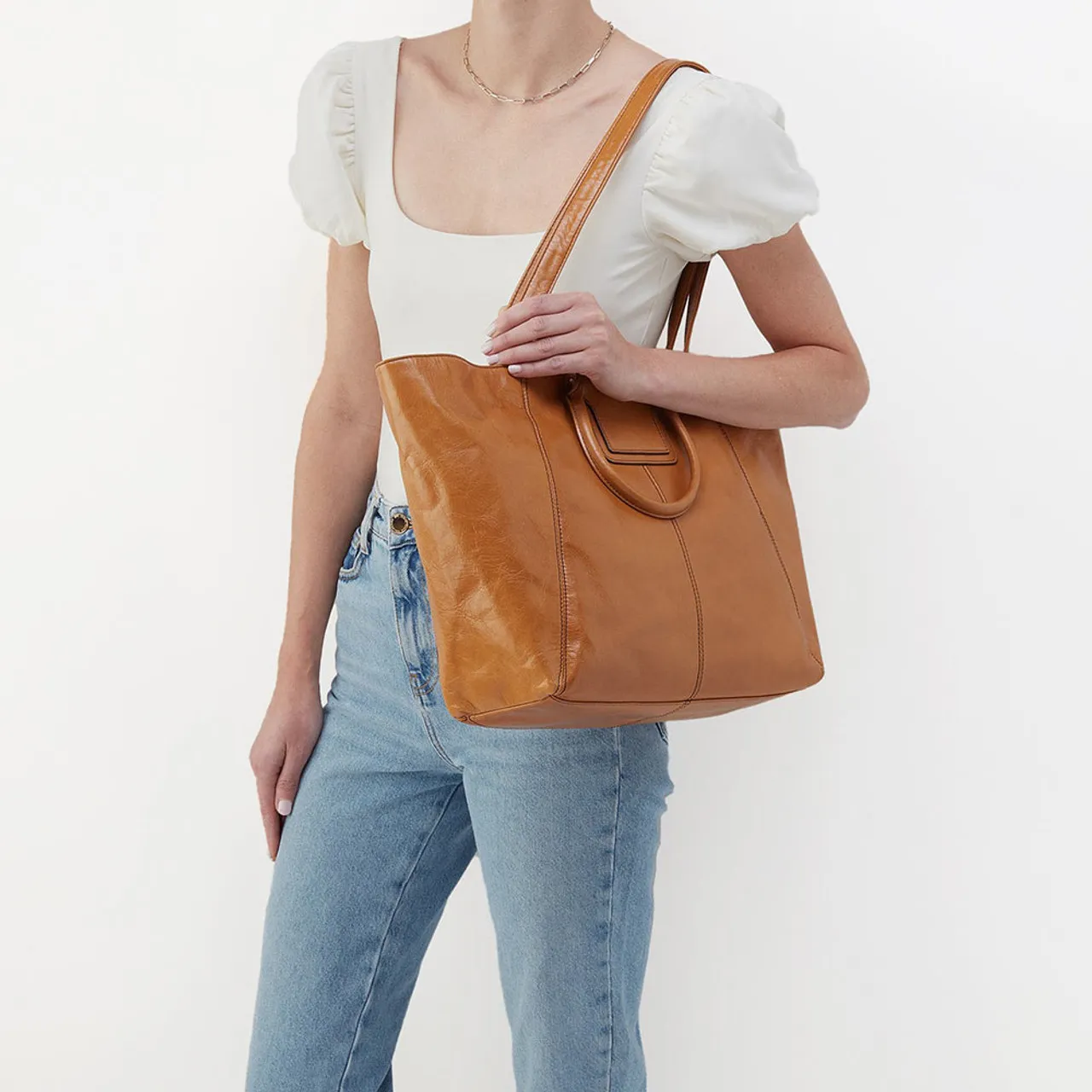 HOBO Sheila East-West Tote - Polished Leather