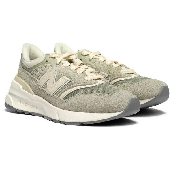 New Balance 997 Trainers