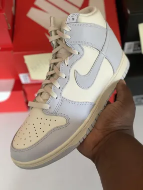 Nike Dunk High WMNS Football Grey