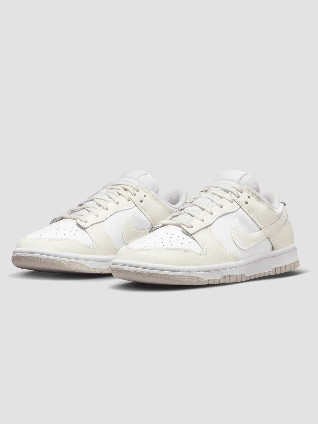 Nike Dunk Low - White/Sail-White