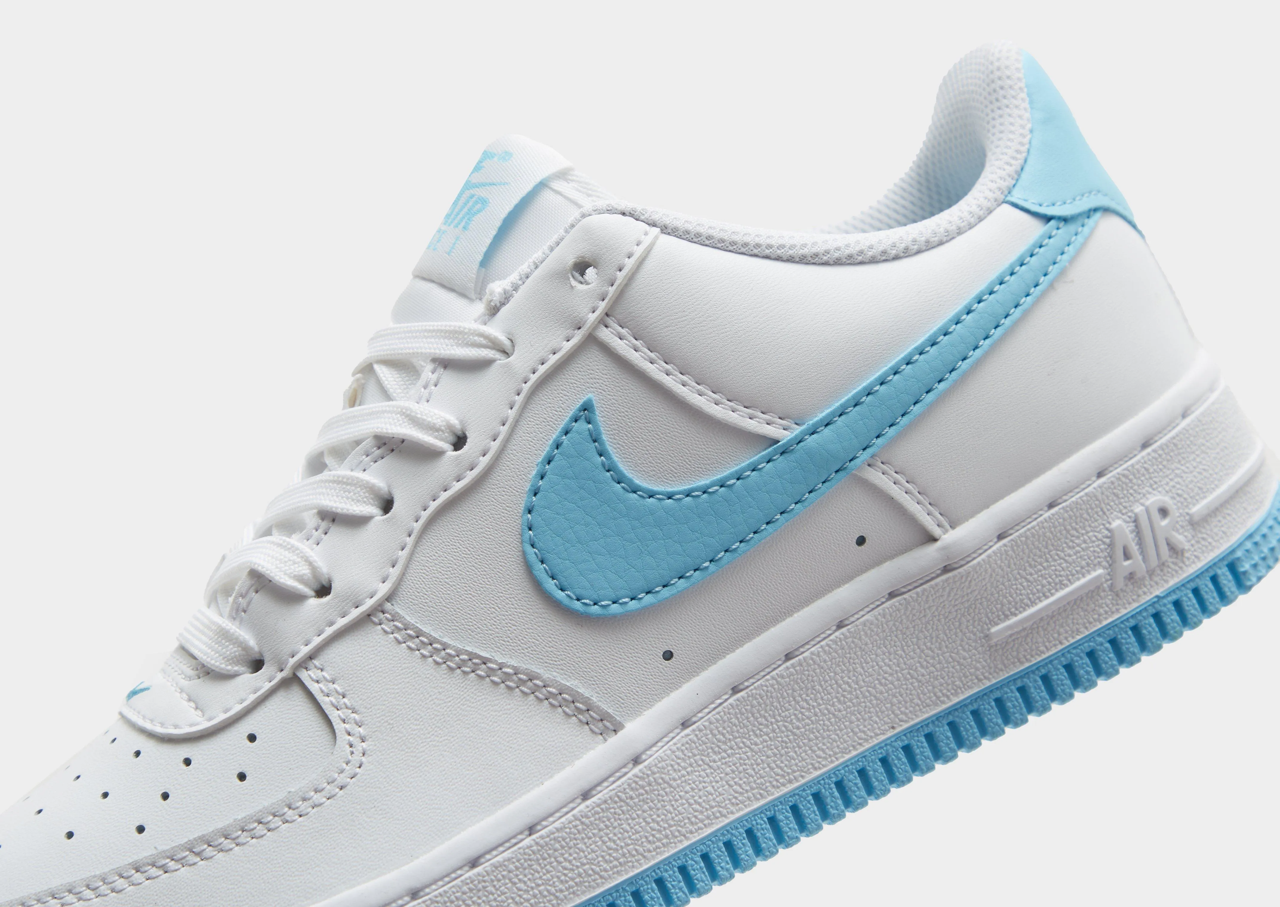 White Nike Air Force 1 Low Junior's - JD Sports 