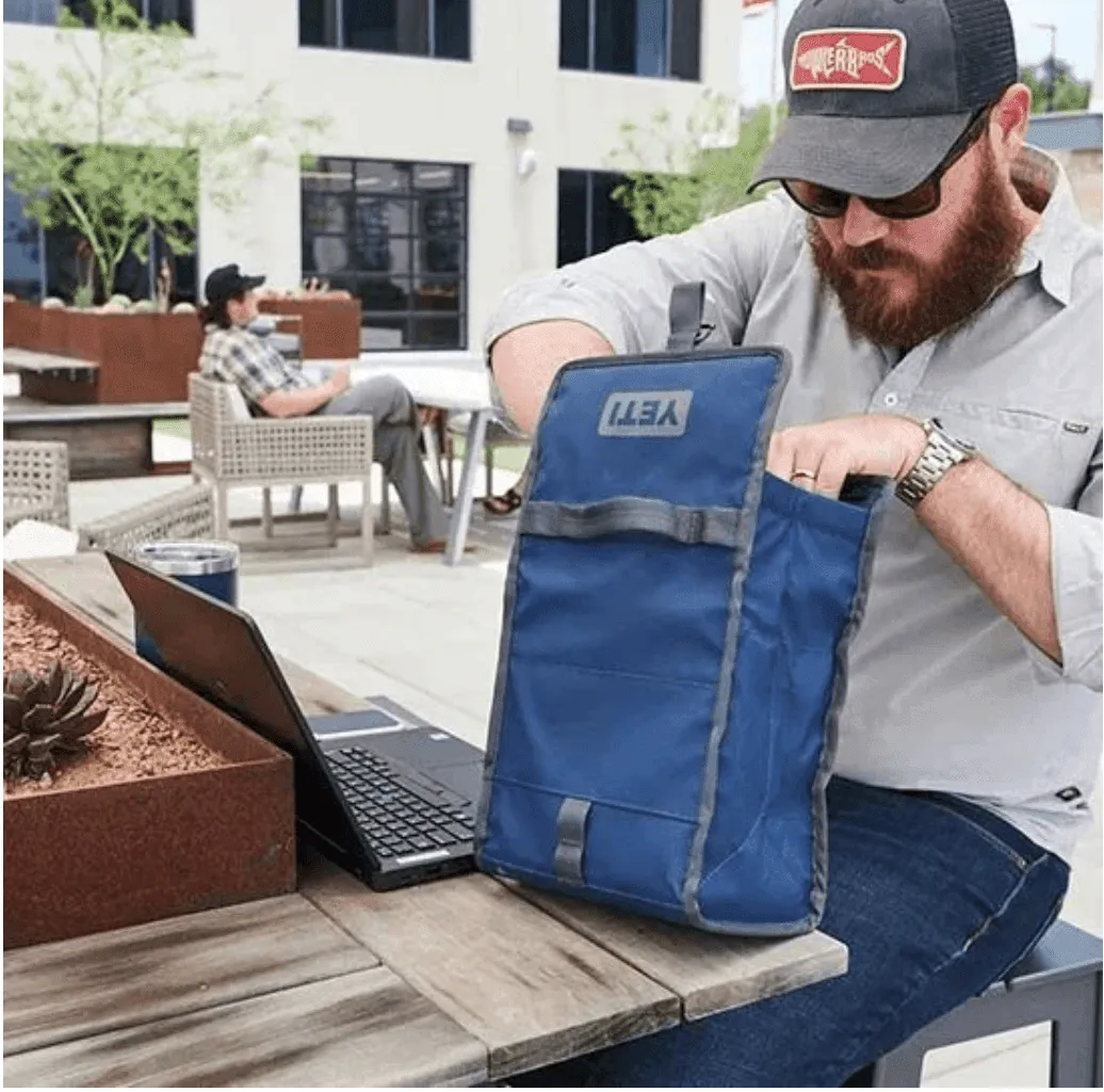 YETI Daytrip Lunch Bag Navy